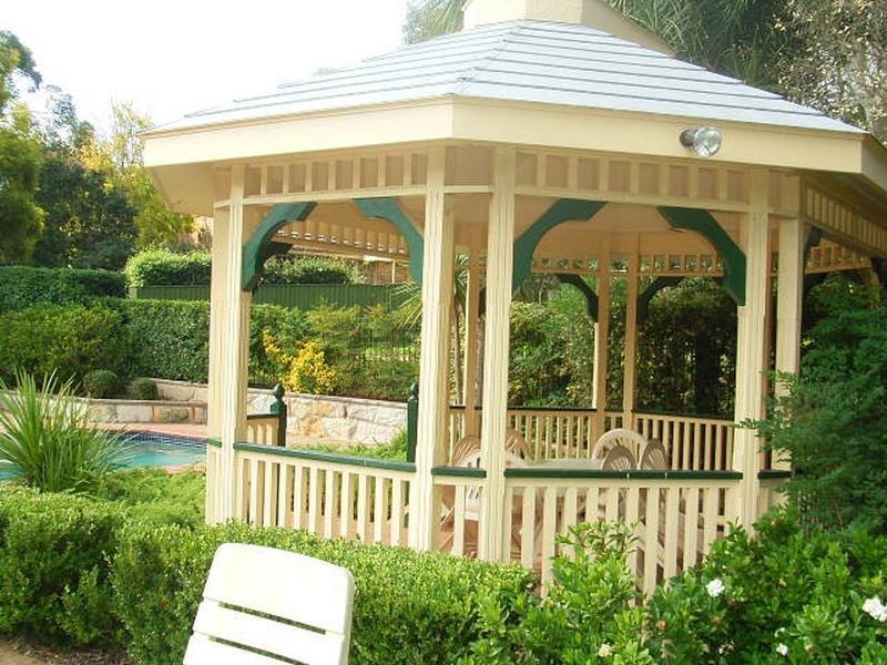 10 Powell Retreat, Westleigh NSW 2120