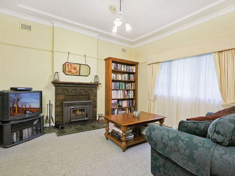 2 Goodlands Avenue, Thornleigh NSW 2120