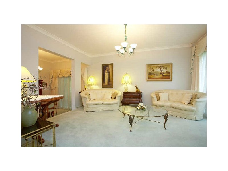 25 Livingstone Way, Thornleigh NSW 2120