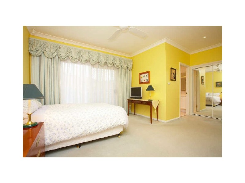 25 Livingstone Way, Thornleigh NSW 2120