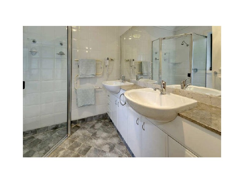 18/8A Hampden Road, Pennant Hills NSW 2120