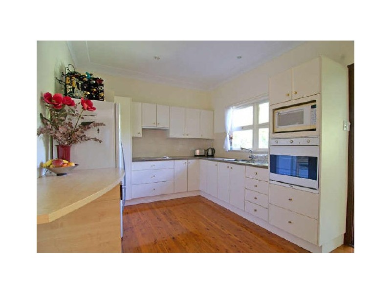 12 Brookes Street, Thornleigh NSW 2120