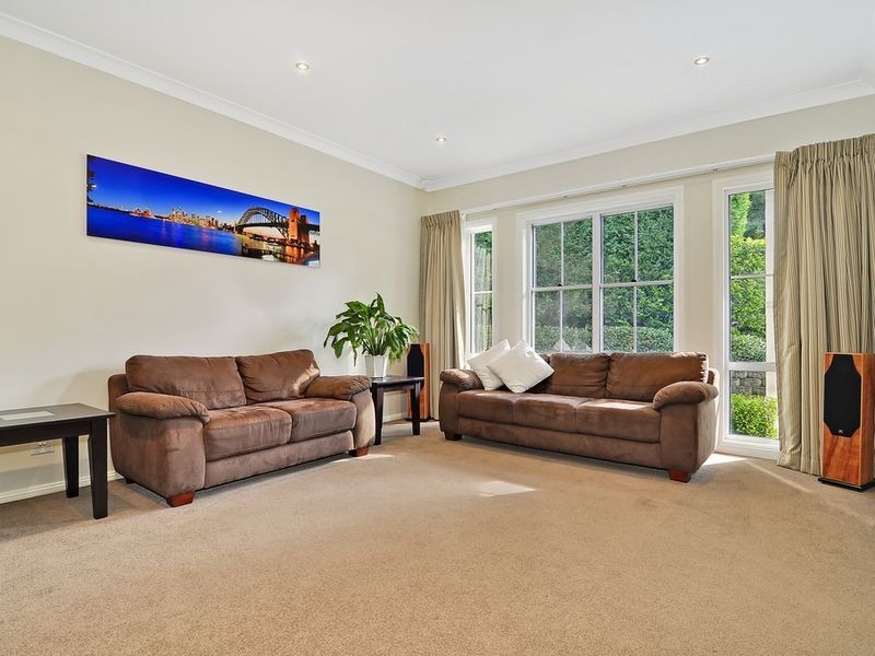25 Livingstone Way, Thornleigh NSW 2120