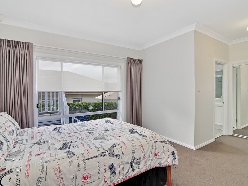 25 Livingstone Way, Thornleigh NSW 2120