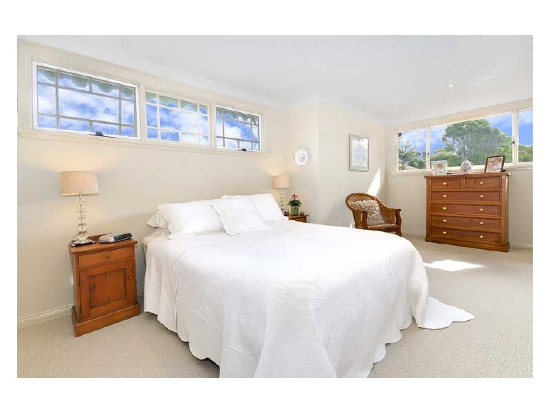 4 Settlers Way, Westleigh NSW 2120