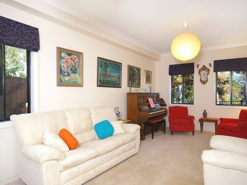 11 Hall Avenue, Thornleigh NSW 2120