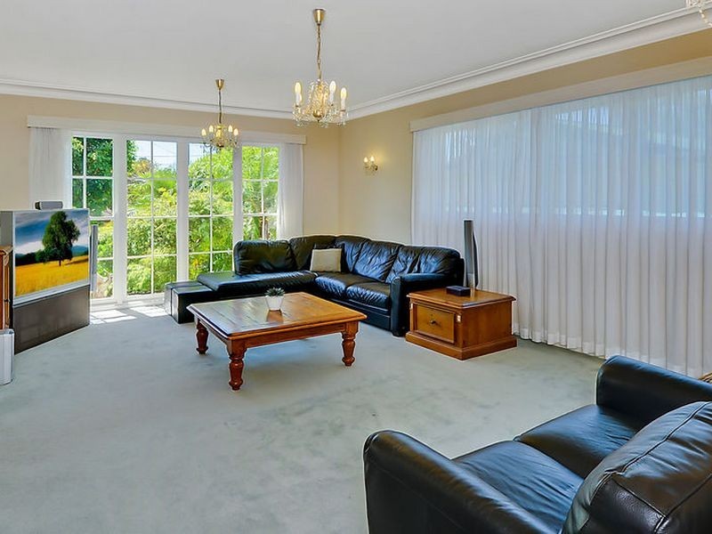 11 Castle Circuit, Westleigh NSW 2120