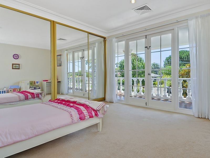 11 Castle Circuit, Westleigh NSW 2120