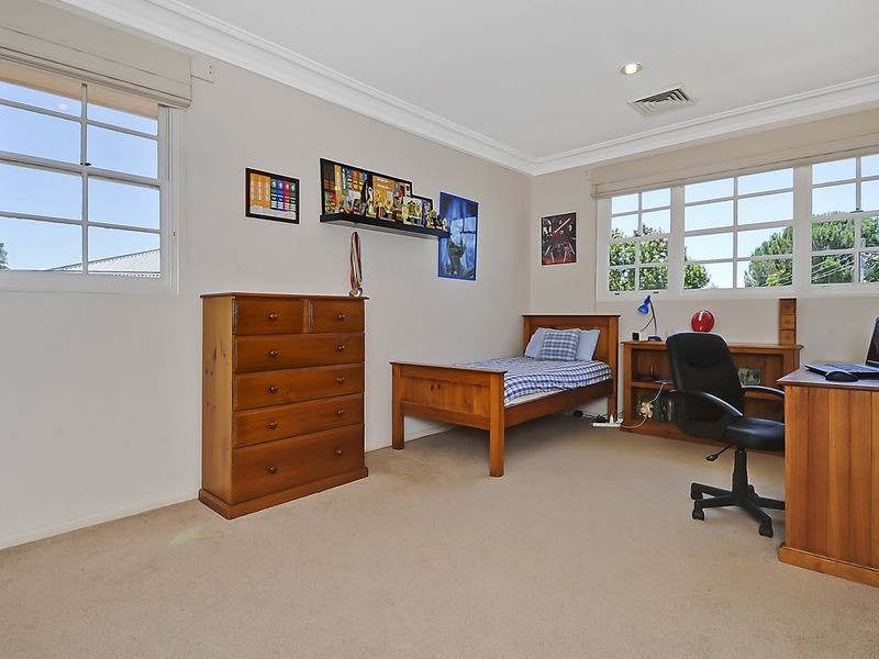 11 Castle Circuit, Westleigh NSW 2120