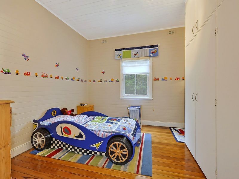 16 The Comenarra Parkway, Thornleigh NSW 2120