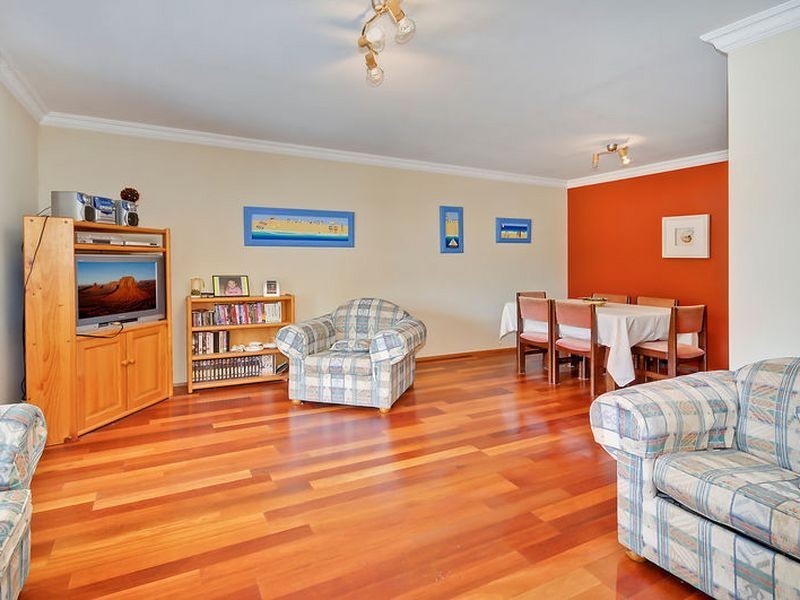 1 Russell Crescent, Westleigh NSW 2120