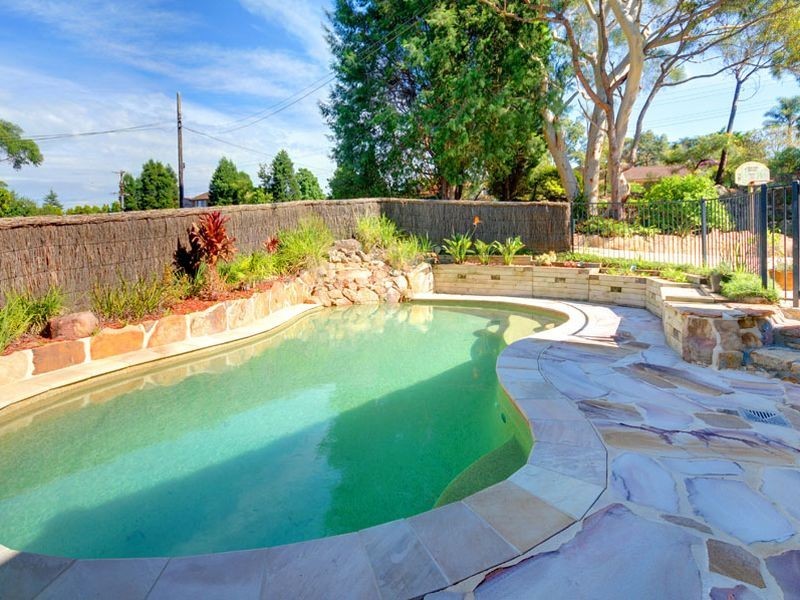 1 Russell Crescent, Westleigh NSW 2120