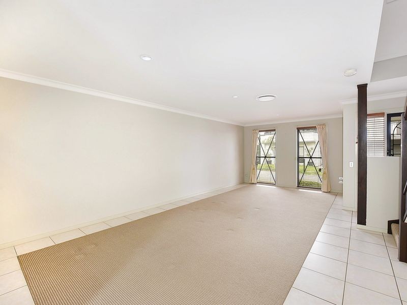 5 Silver Ash Way, Thornleigh NSW 2120