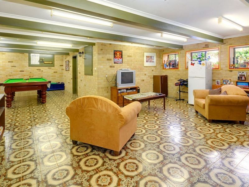 11 Carbeen Road, Westleigh NSW 2120