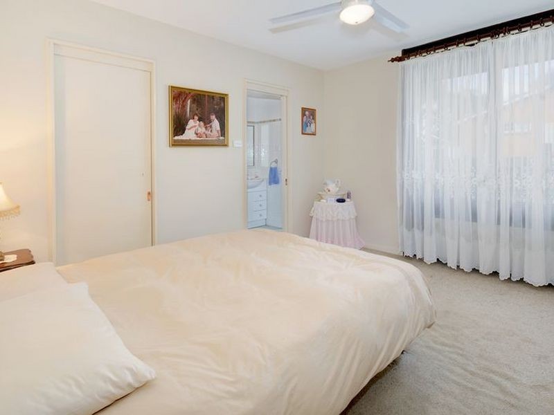 11 Carbeen Road, Westleigh NSW 2120