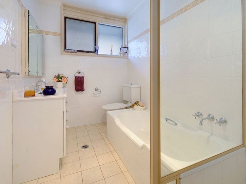 11 Carbeen Road, Westleigh NSW 2120