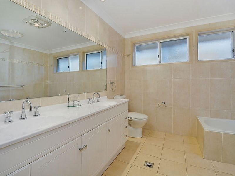 32 Western Crescent, Westleigh NSW 2120