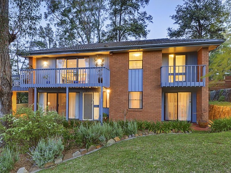 4 Howes Close, Westleigh NSW 2120
