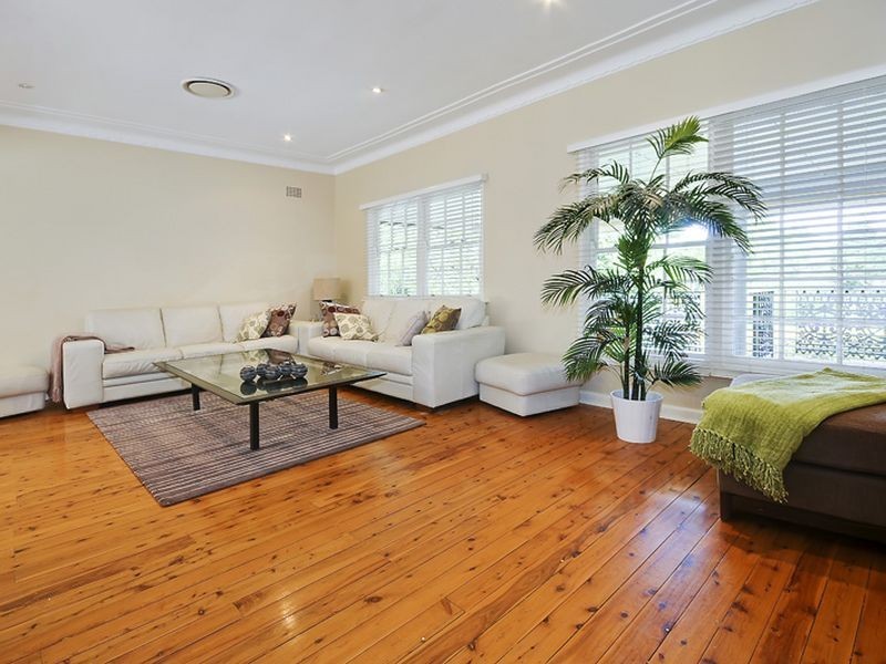 16 Norman Avenue, Thornleigh NSW 2120