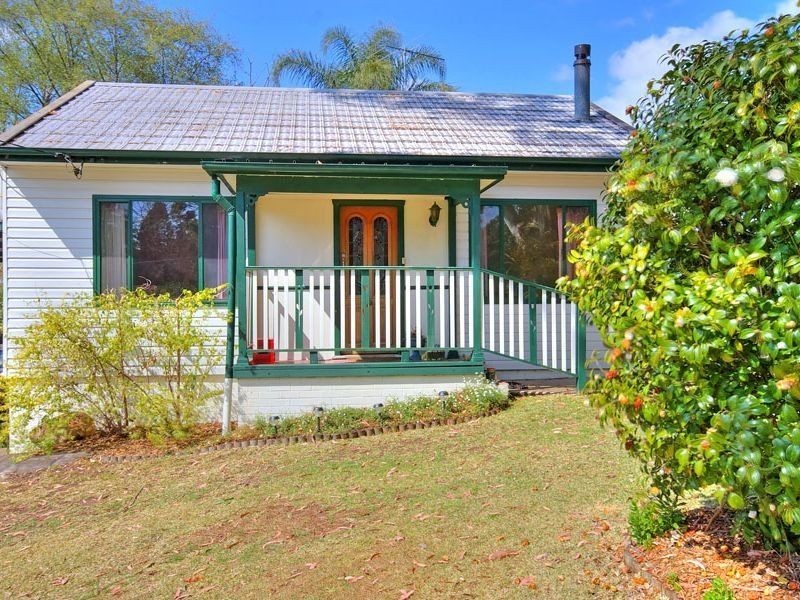 4 Adamson Avenue, Thornleigh NSW 2120