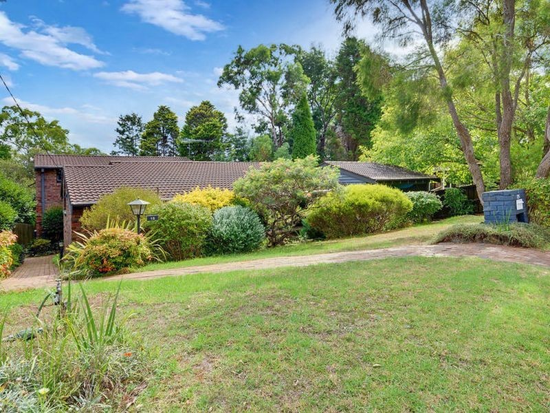 15 Coora Road, Westleigh NSW 2120