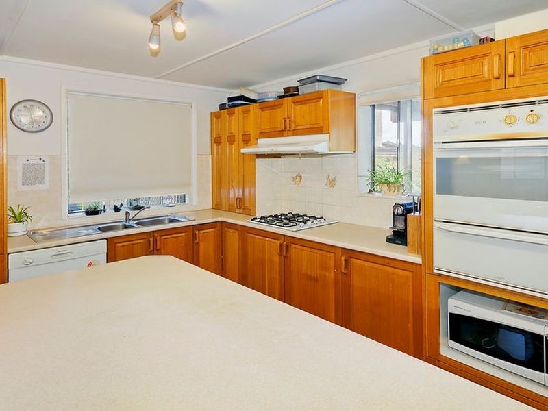 136 Quarter Sessions Road, Westleigh NSW 2120