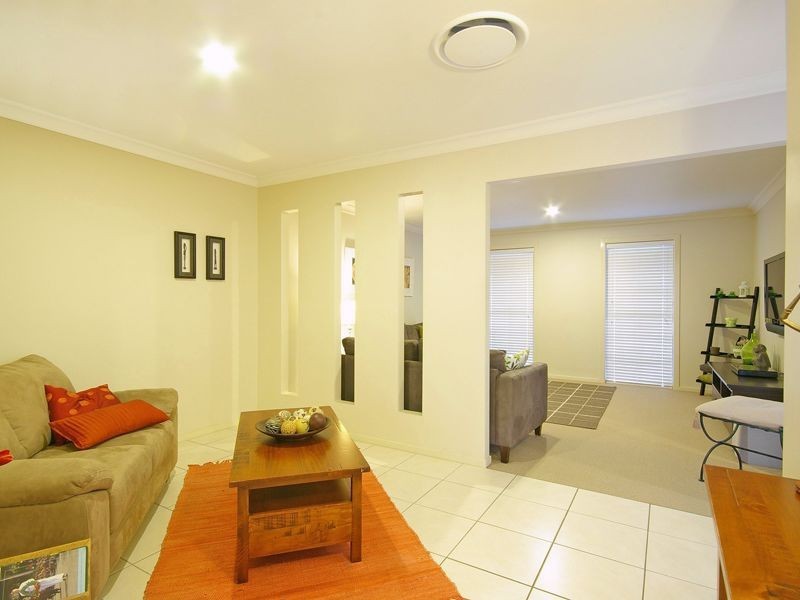17 Silver Ash Way, Thornleigh NSW 2120