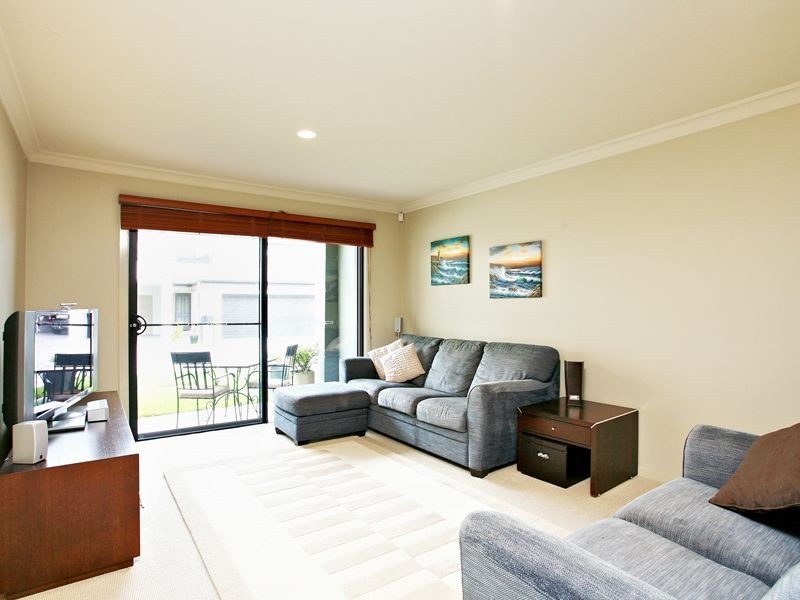 3 Poinsettia Way, Thornleigh NSW 2120