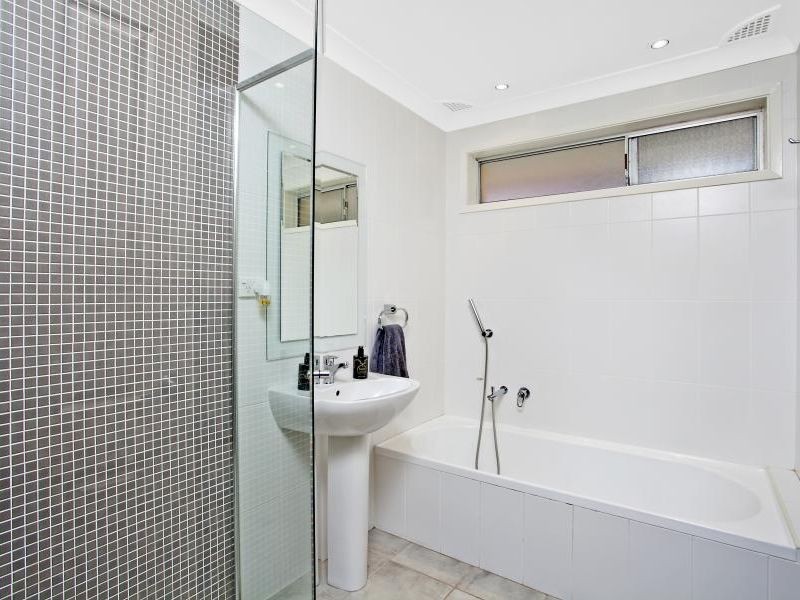 2 Poplar Place, Westleigh NSW 2120