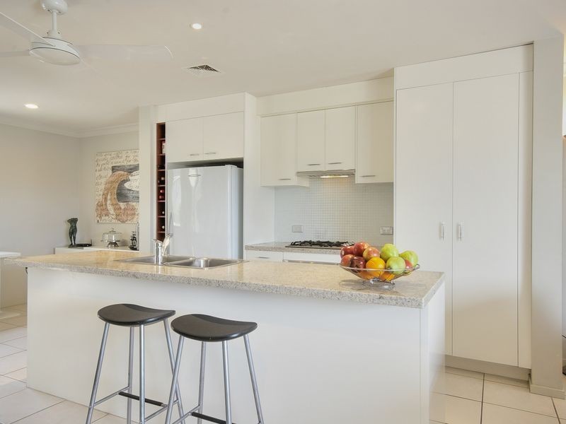 6 Wild Ash Way, Thornleigh NSW 2120