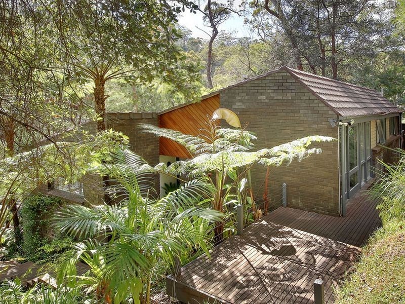 77 Wareemba Avenue, Thornleigh NSW 2120