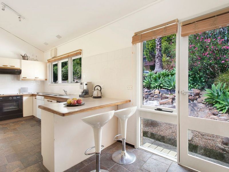 10 Carbeen Road, Westleigh NSW 2120