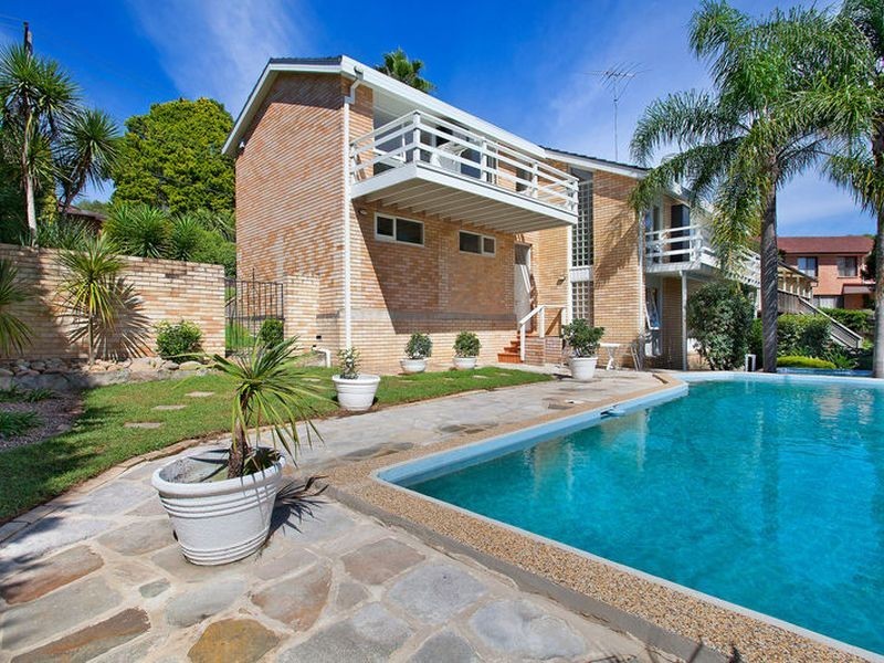 10 Carbeen Road, Westleigh NSW 2120