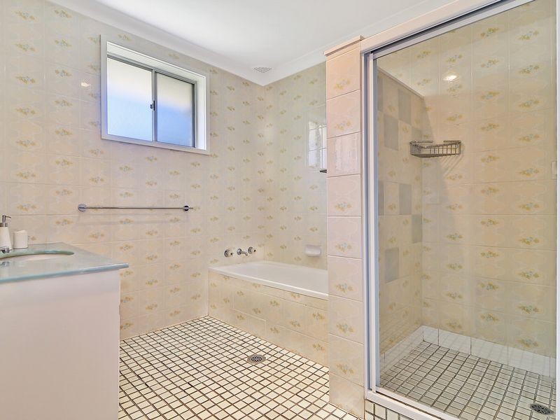 1 Poplar Place, Westleigh NSW 2120