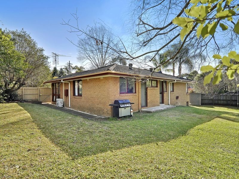 5 Golden Grove, Westleigh NSW 2120