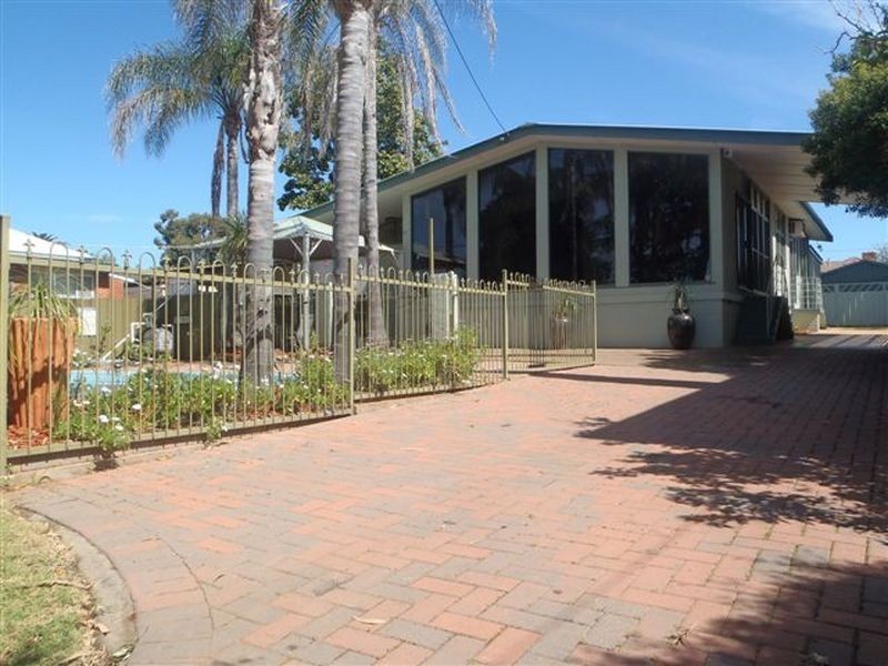 41 Stonehaven Avenue, Dubbo NSW 2830