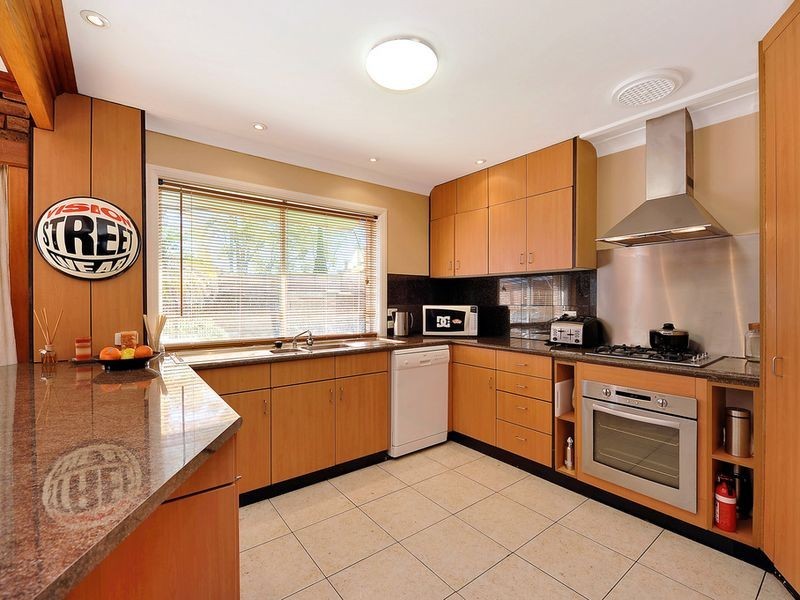 10 Tongarra Place, Westleigh NSW 2120