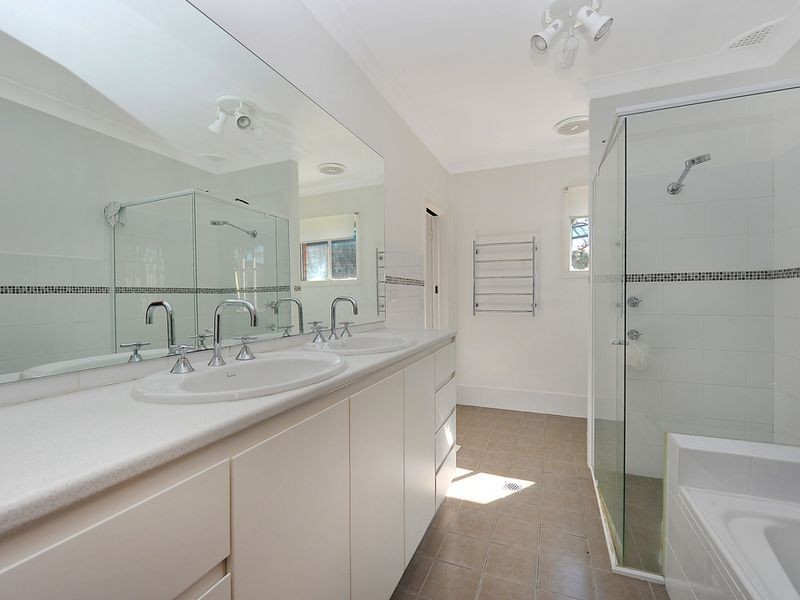 10 Tongarra Place, Westleigh NSW 2120