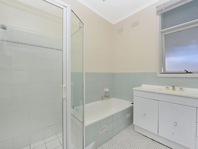 4 Bottle Brush Road, Westleigh NSW 2120