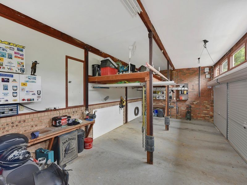 18 Crestwood Avenue, Thornleigh NSW 2120