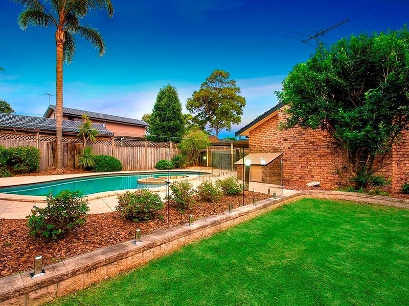 5 Western Crescent, Westleigh NSW 2120