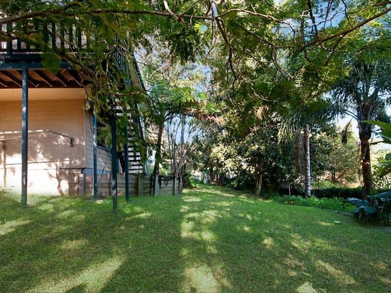 6 Carmen Close, Copacabana NSW 2251