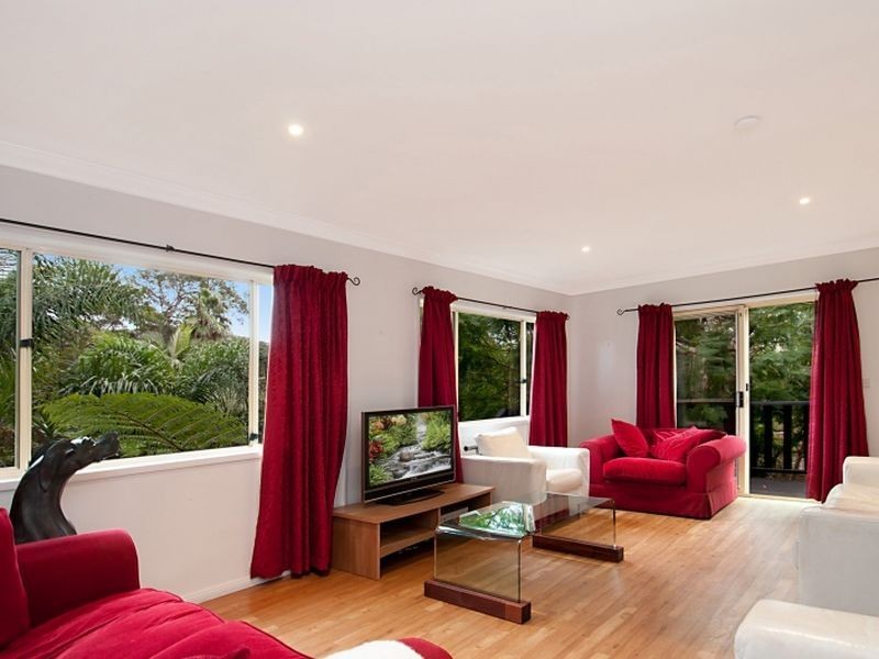 6 Carmen Close, Copacabana NSW 2251