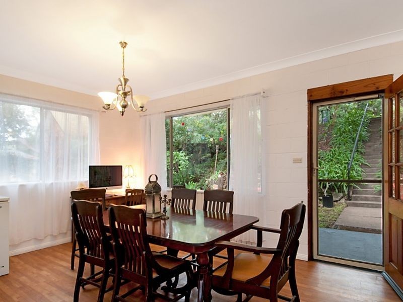 6 Carmen Close, Copacabana NSW 2251