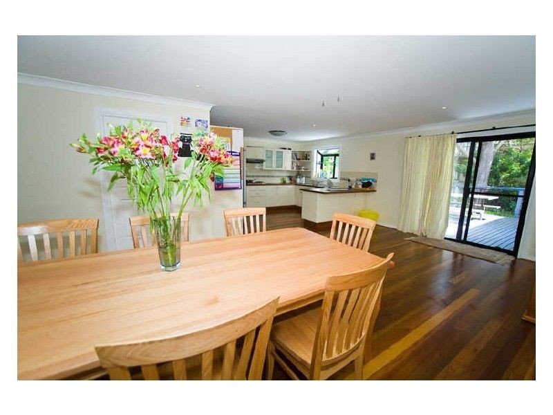 10 Veness Close, Macmasters Beach NSW 2251