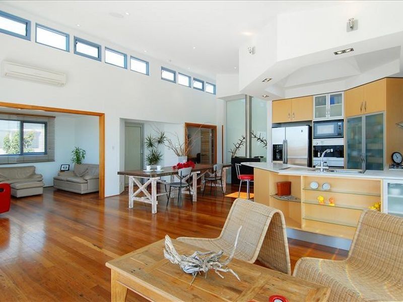 2/20 Barnhill Road, Terrigal NSW 2260