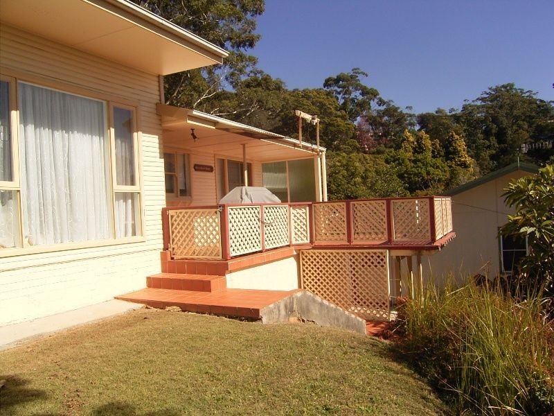 72 Avoca Drive, Avoca Beach NSW 2251