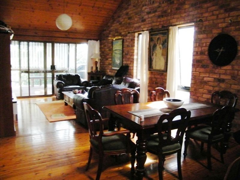 75 Cape Three Points Rd, Avoca Beach NSW 2251