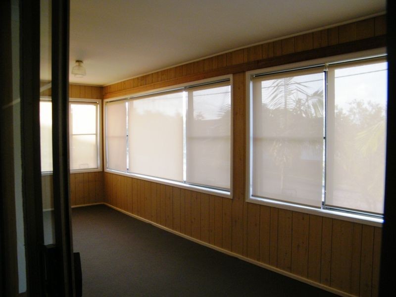 4 Rays Road, Bateau Bay NSW 2261