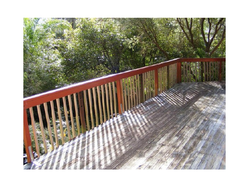 2 Cabbage Tree  Road, Avoca Beach NSW 2251